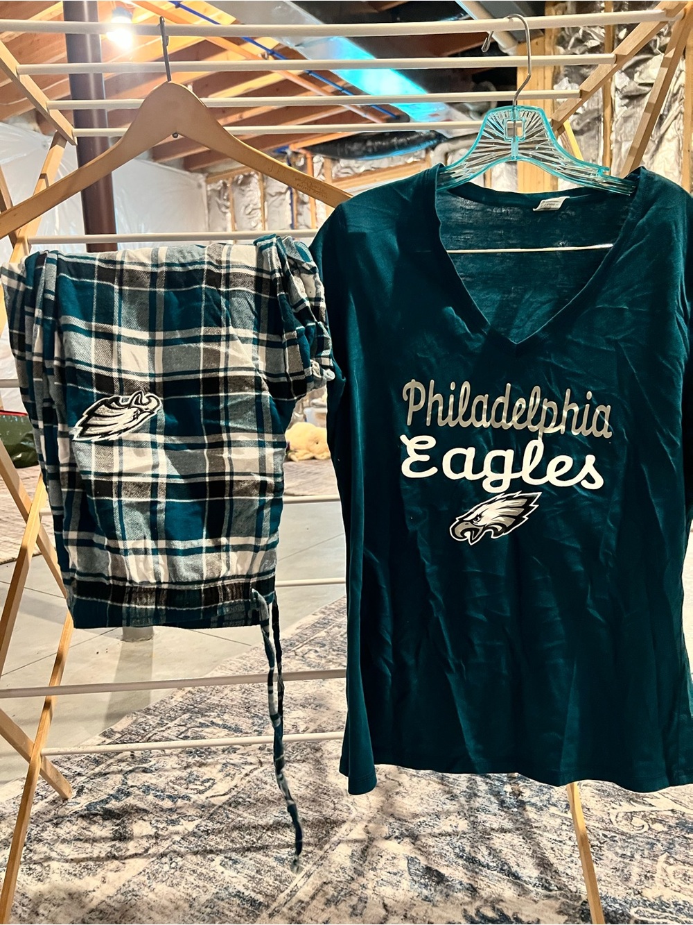 Philadelphia Eagles Apparel Women's Sleepwear Tee in Dark Green